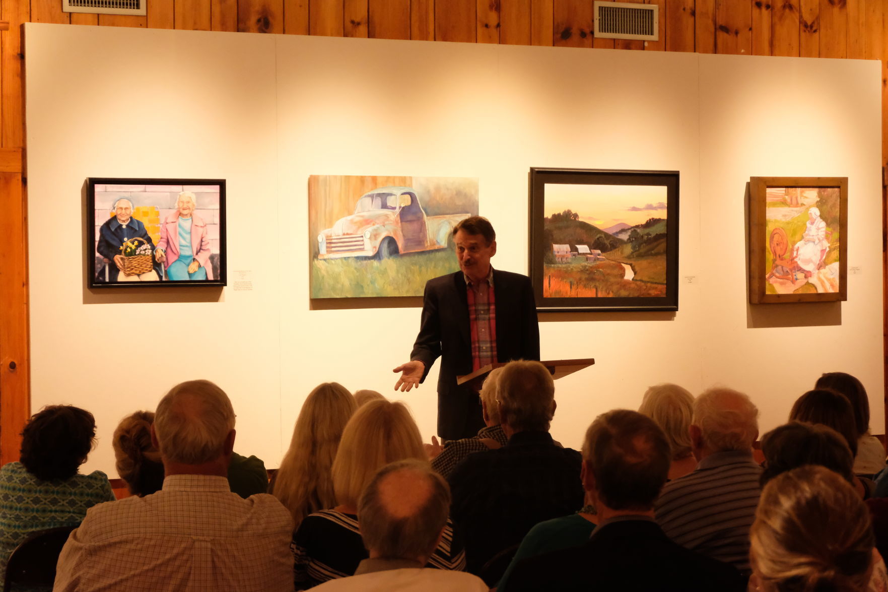 Engel speaks at Arts Center